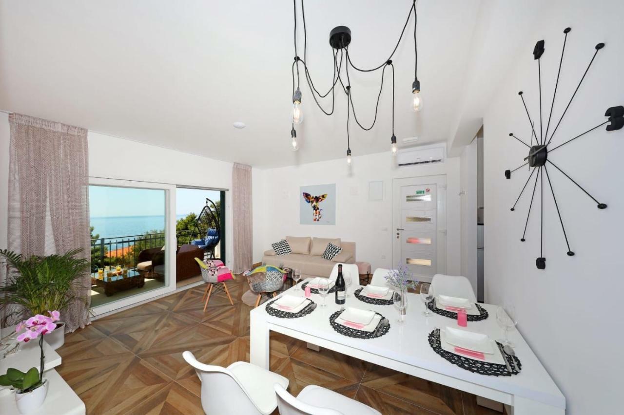 Redstone Luxury Apartments สเวตา เนเดลยา ภายนอก รูปภาพ