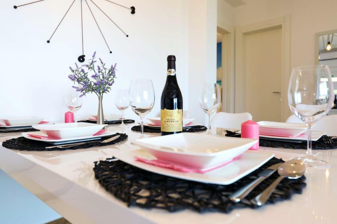 Redstone Luxury Apartments สเวตา เนเดลยา ภายนอก รูปภาพ