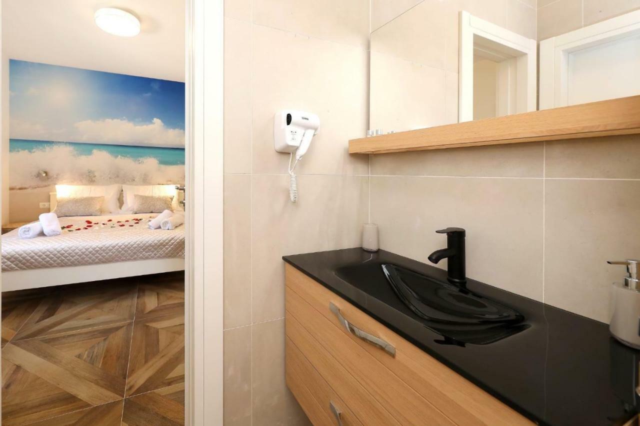Redstone Luxury Apartments สเวตา เนเดลยา ภายนอก รูปภาพ
