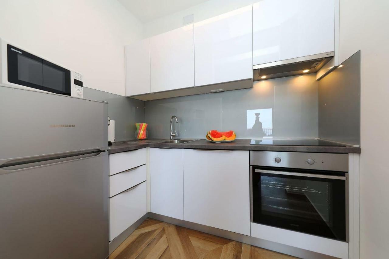 Redstone Luxury Apartments สเวตา เนเดลยา ภายนอก รูปภาพ