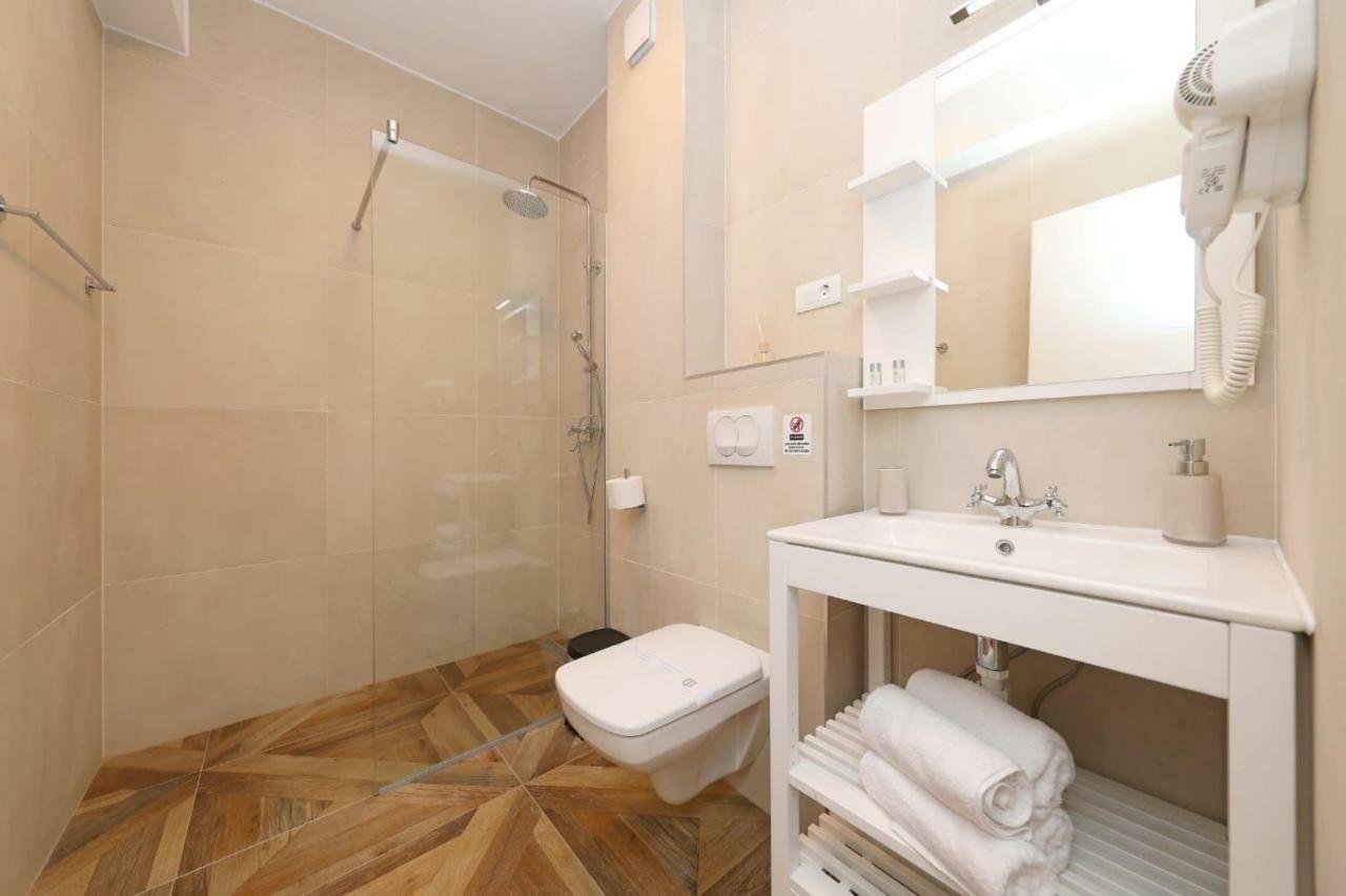 Redstone Luxury Apartments สเวตา เนเดลยา ภายนอก รูปภาพ