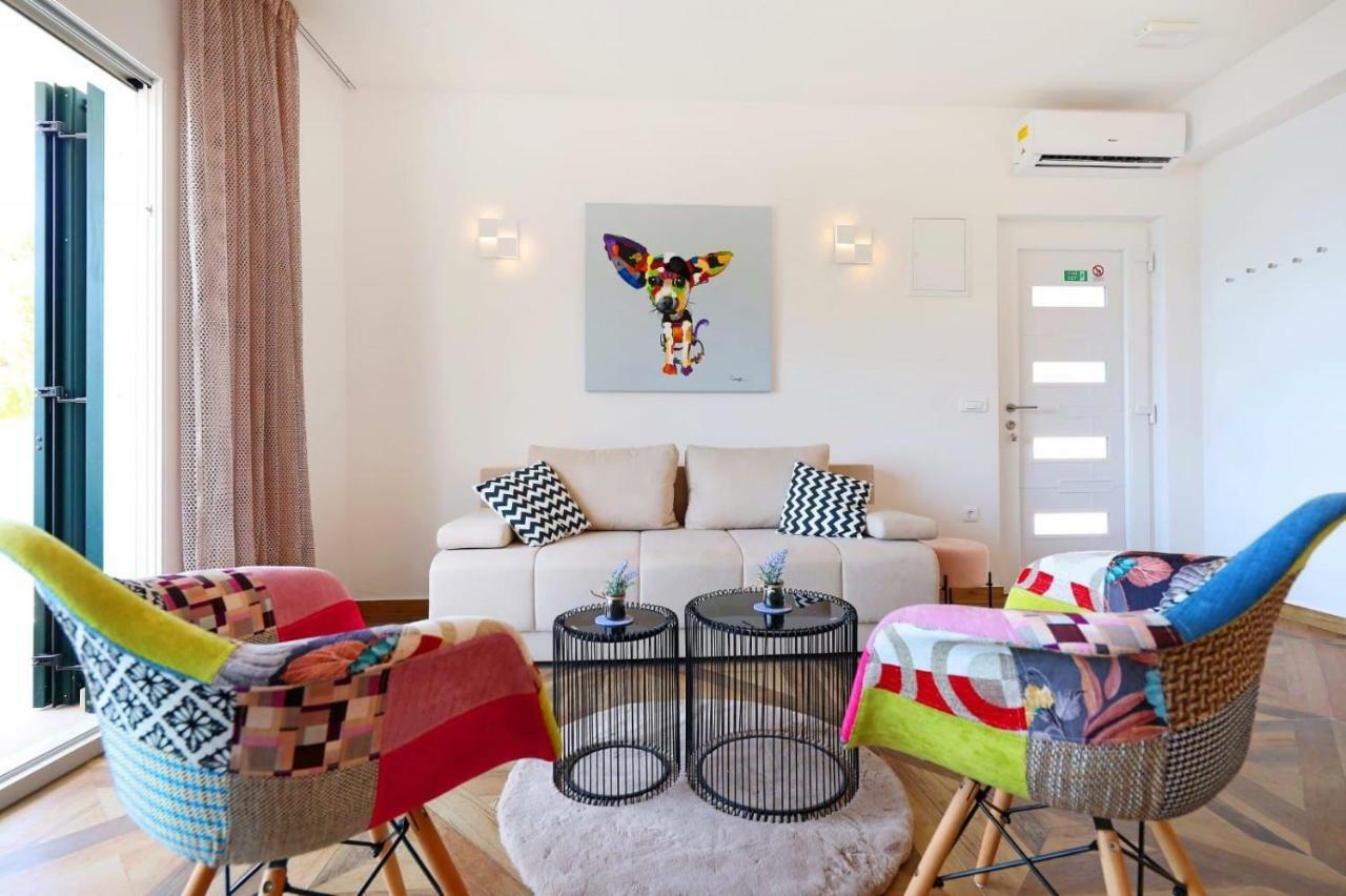 Redstone Luxury Apartments สเวตา เนเดลยา ภายนอก รูปภาพ